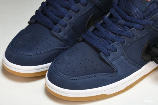 Black Nike CW7463-401 Low  Navy Dunk SB Gum 0907